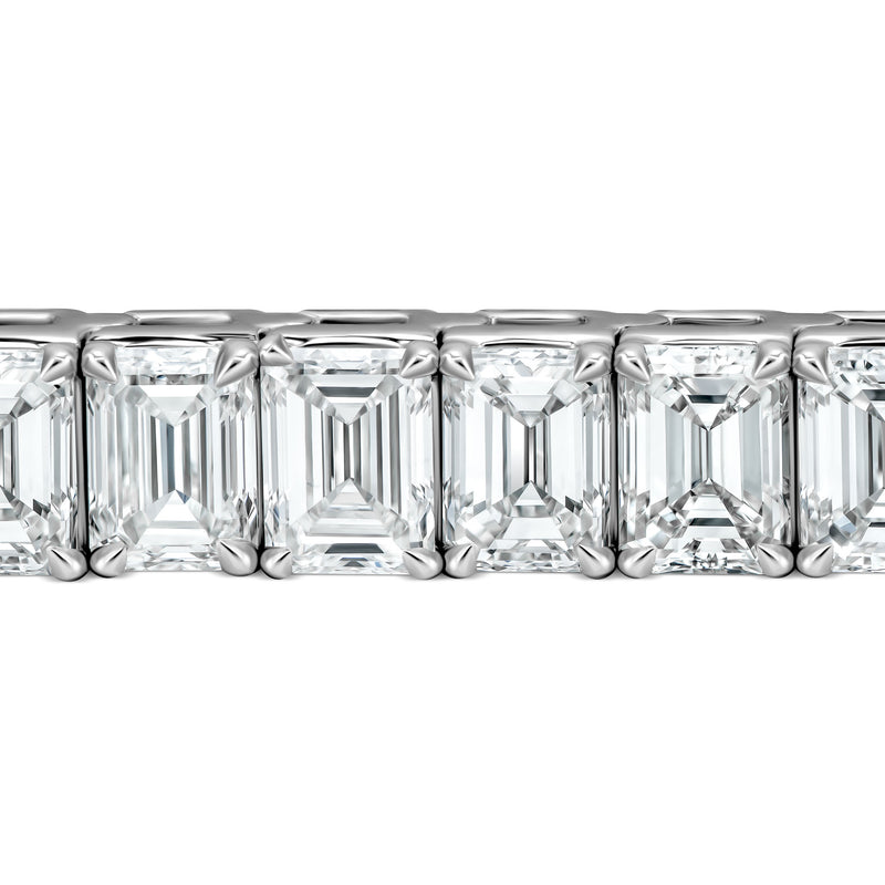 Noble Platinum Emerald-Cut White Diamond Tennis Bracelet